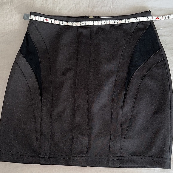 NWOT Tobi Mesh Cut-Out Mini Skirt - Picture 6 of 9